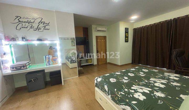 Rumah 2 Lantai Baru Semi Furnished HGB di Beverly Green, Batam 2