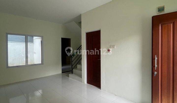 Rumah 2 Lantai Bagus Unfurnished HGB di Villa Bukit Indah, Batam 2