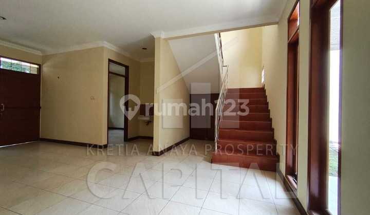 Non-Furnished, Ready-to-Occupy, and Well-Maintained House Inside Batununggal Cluster Non-Furnished, Ready-to-Occupy, and Well-Maintained House Inside Batununggal Cluster