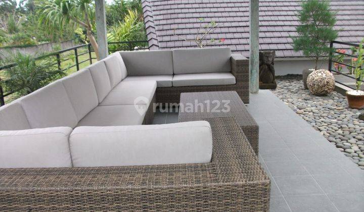 Cheap beautiful furnished villa in Canggu Bali  2