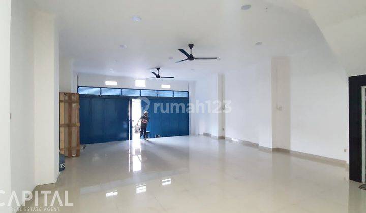 For Rent Ruko 3 Lantai di Otista, Bandung  8