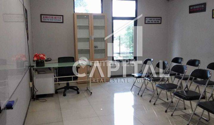 Murah Ruko 3 Lantai Tengah Kota Semi Furnished di Bkr  1