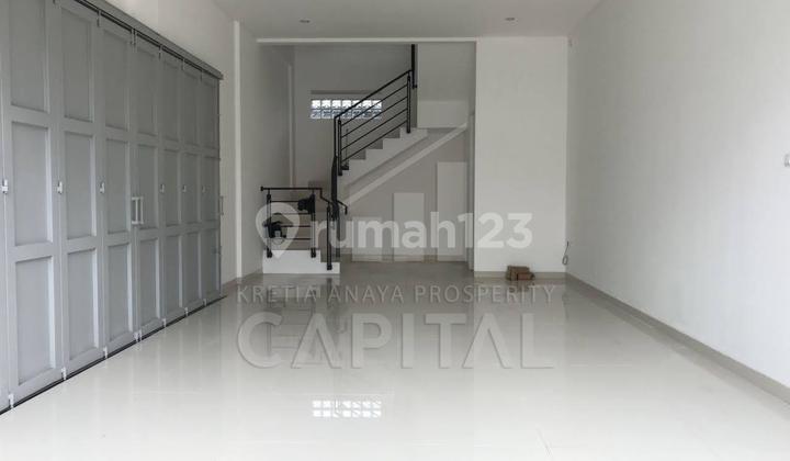 Luxury Shop House with a Very Strategic and Busy Location in Taman Kopo Indah, Suitable for All Types of Your Business. 2