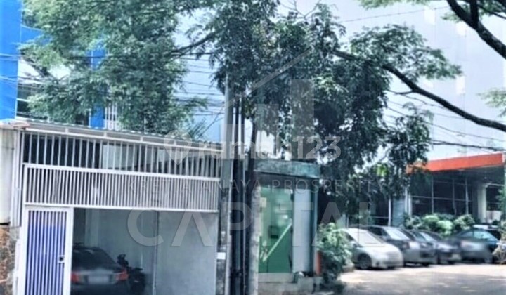 3-Story Shophouse Main Road Pasteur Bandung Strategic Location Edge of a Wide and Premium Road 2