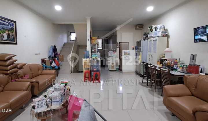 Ruko 2 Lantai Dengan Lokasinya Yang Strategis Dan Ramai di Komplek Jati Permai (Inhoftank)