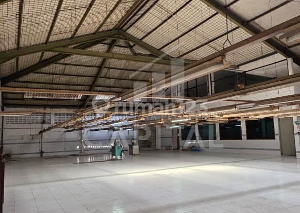 Gudang dan Kantor Siap Pakai Bersih Dan Luas di Sayap Cijerah