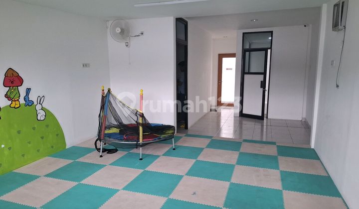 ******** ********.furnished