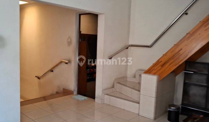 Rumah Besar.1lt.ditanah Seluas 721m 2