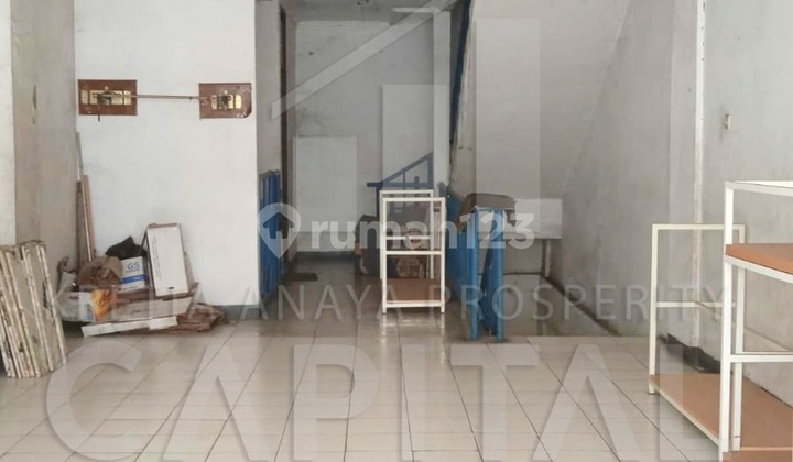 Strategic 3-Storey Shop House in Kebonjati Area, Bandung City Center 1