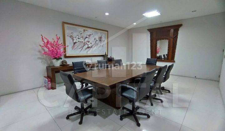 RUMAH KOMERSIL LOKASI BAGUS MINIMALIS SEMI FURNISHED SIAP HUNI SUTAMI BANDUNG KOTA 2