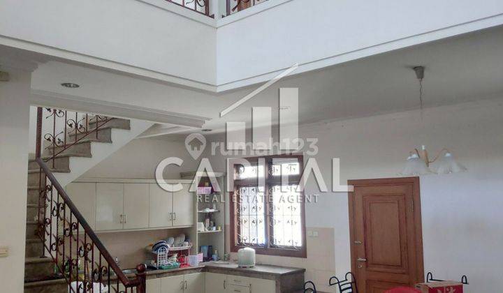 RUMAH SEMI FURNISHED 2 LANTAI SIAP HUNI
DI SAYAP PAJAJARAN BANDUNG KOTA 1