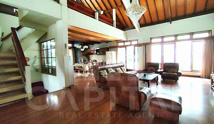 RUMAH ASRI SEMI FURNISHED AREA SETRASARI BANDUNG KOTA 1