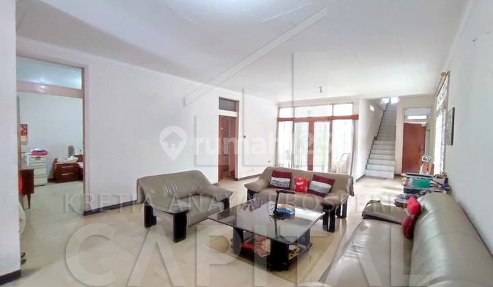 Dibawah NJOP Rumah 2 Lantai Terawat Furnished Siap Huni Tengah Kota di Area Garuda Bandung Kota Dibawah NJOP Rumah 2 Lantai Terawat Furnished Siap Huni Tengah Kota di Area Garuda Bandung Kota