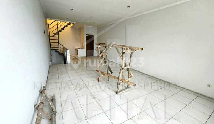 Strategic 3-Story Shophouse Ready to Occupy in Downtown Rajawali Area, Bandung City 2