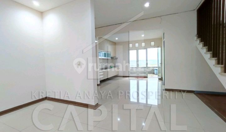 Rumah Siap Huni 2 Lantai Di Setra Duta Bandung Kota Rumah Siap Huni 2 Lantai Di Setra Duta Bandung Kota