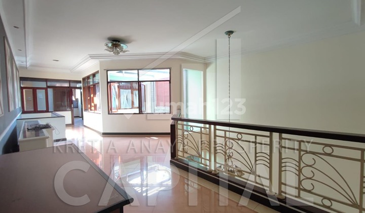 Semi-Furnished 2-Storey Ready-to-Occupy House In Pasteur Wing, Bandung City 2