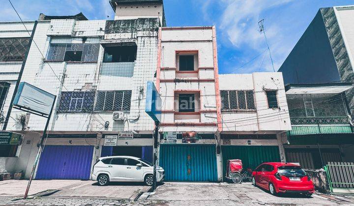 Disewakan Ruko3lt siap pakai di Jalan gunung merapi makassar (al) 1