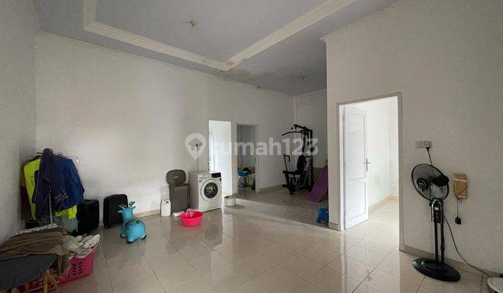 Disewakan Rumah 2lt siap huni jl. Faiaal , makassar (rd) 8