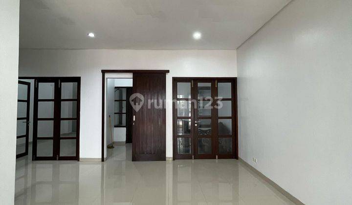 Disewakan Rumah Di Tengah Kota Di Jl. Andi Djemma,komp Metropolitan Residencebanta-bantaeng, Kec. Rappocini, Kota Makassar, Sulawesi Selatan, Panakkukang (rd) 2