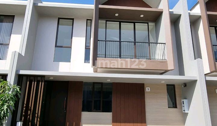 Dijual Cepat Rumah 2 Lt Di Summarecon Mutiara Makassar (al) 1