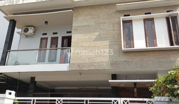 Rumah Bagus 2 Lantai Dalam Komplek Di Regol 2