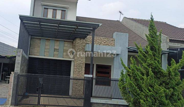 Rumah Bagus Semi Furnished Di Singgasana Mekarwangi 2