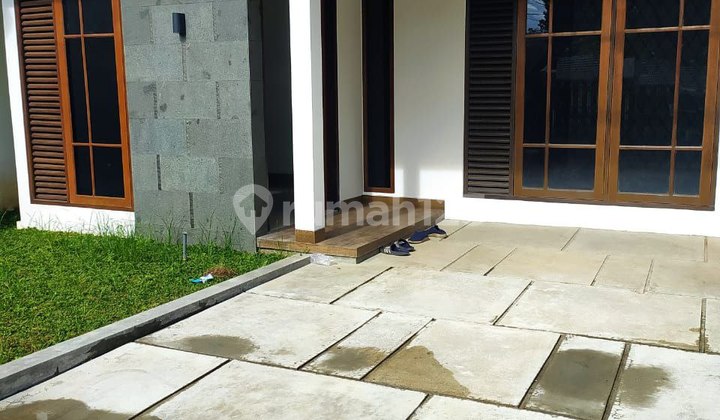 Rumah Baru Siap Huni Lokasi Strategis Sarijadi Rumah Baru Siap Huni Lokasi Strategis Sarijadi