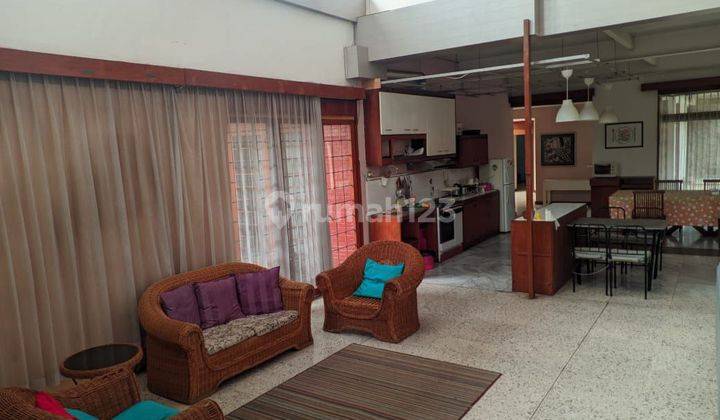 Dijual Rumah Terawat Harga Njop di Setrasari Bandung Utara 2