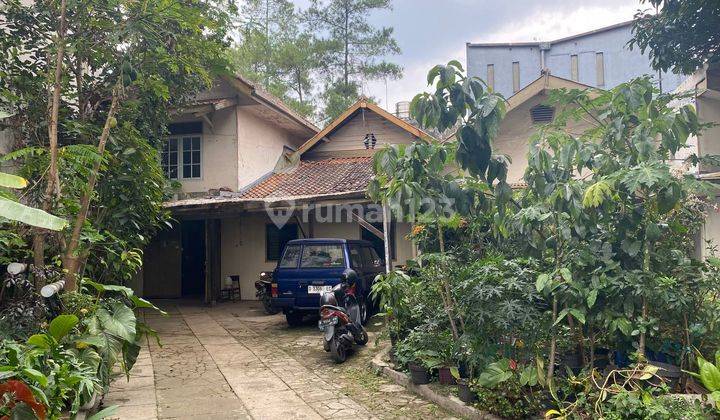 Rumah Area Komersil Cocok Untuk Usaha Lokasi Dago 1