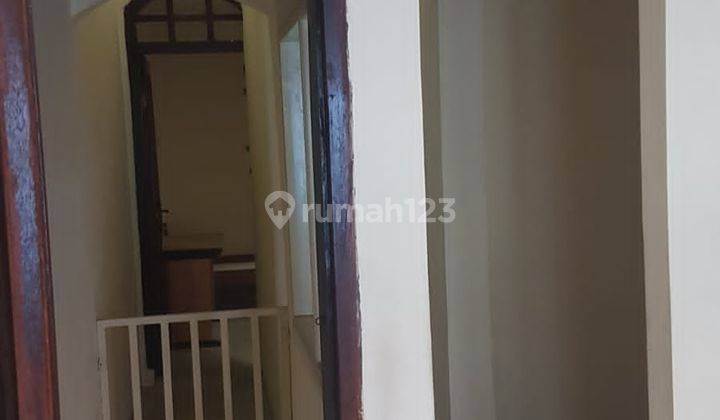 Strategis ..rumah di Tanjung Duren Selatan 8