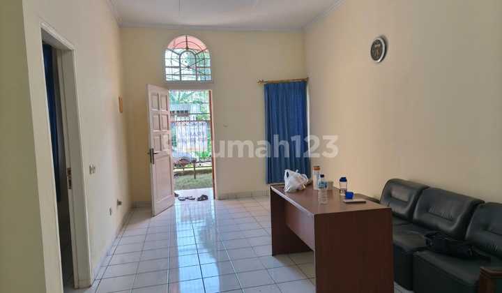 Selangkah ke stasiun Rawa Buaya..rumah di Taman Semanan Indah Selangkah ke stasiun Rawa Buaya..rumah di Taman Semanan Indah
