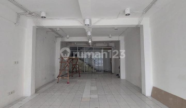 Jual Cepat..Ruko 3 Lantai Dekat MRT Lebakbulus Jual Cepat..Ruko 3 Lantai Dekat MRT Lebakbulus