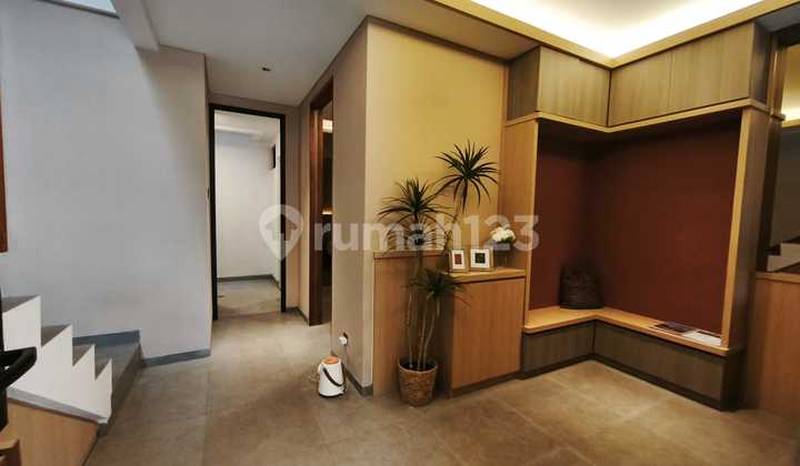 Brand New ..Rumah Dijual di Permata Buana 2