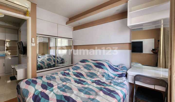 For Rent Furnished Apartment Parahyangan Residence