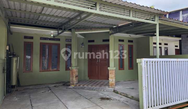 Rumah Dekat Fasilitas Sekolah Kesehatan Perbelanjaan, Cisaranten