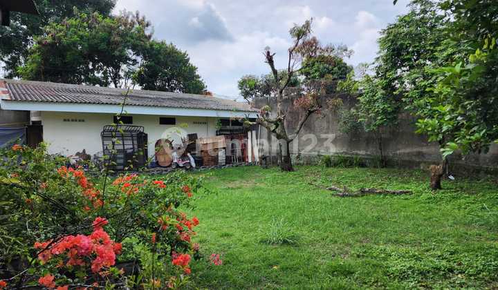 Rumah Besar dan Luas Area Katamso Surapati Pahlawan, Bandung Rumah Besar dan Luas Area Katamso Surapati Pahlawan, Bandung