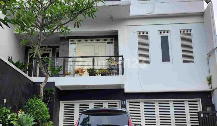 Rumah 3 Lantai Udara Sejuk Cigadung, Bandung 1