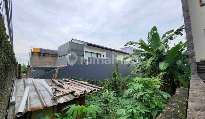 For Sale Land in a Green and Cool Environment Dago Pakar, Bandung
