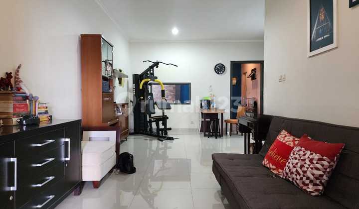 Strategic Location House, Scenic Environment, Bandung City, Bandung