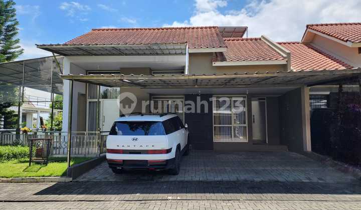 Rumah Hoek di Tatar Naganingrum Kota Baru Parahyangan 2