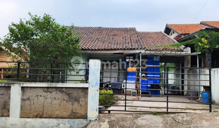 Urgent Sale, Freehold Land, Building Bonus in Cipageran Cimahi, Ideal for Gardening