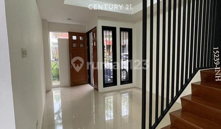 Comfortable House for Rent in a Lush Environment at Bintaro Sector 9 2
