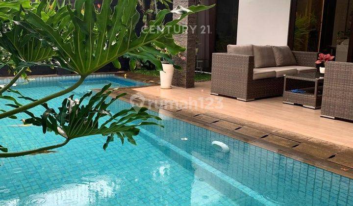 Rumah Cantik Semi Furnished Posisi Kuldesak Di BSD City 2