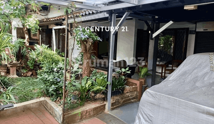 Rumah Strategis Terawat Dijual di Area Mampang Prapatan di Jl. Tegal Parang Utara, Mampang Prapatan