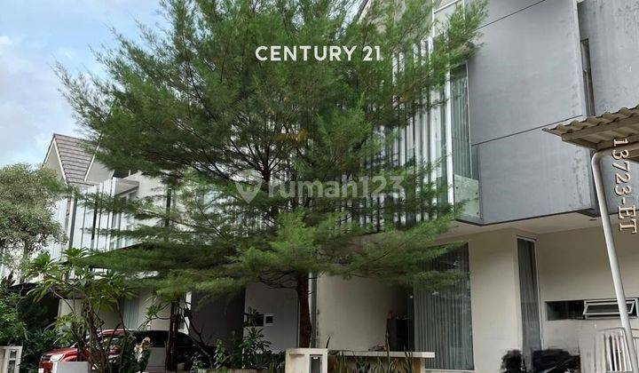 Rumah Siap Huni Dijual Di Cluster One Gate System Di Sektor 9 2