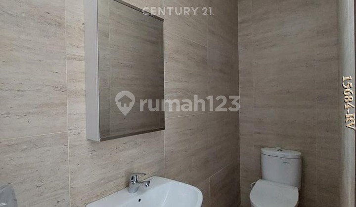 For Sale Move-in Ready House in Kebayoran Harmony 2