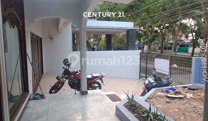 Disewakan Rumah Posisi Hoek Bintaro Jaya Sektor 6
