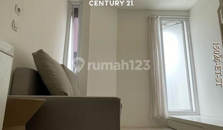 For Sale Brand New Semi-Furnished Flathouse in BSD 2