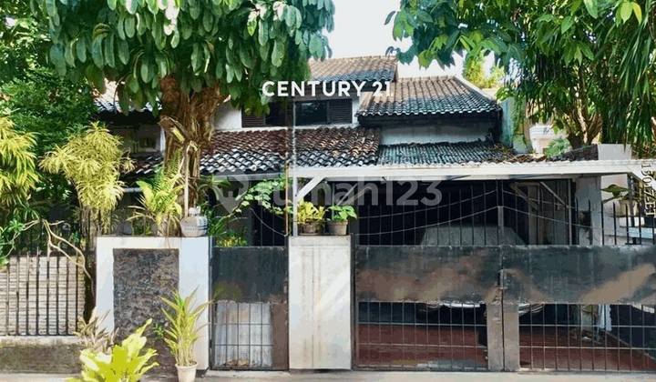 Rumah Strategis Terawat Dijual di Area Mampang Prapatan di Jl. Tegal Parang Utara, Mampang Prapatan