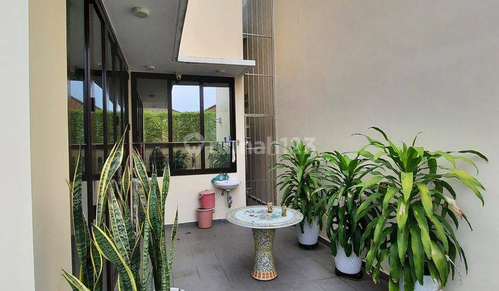 Rumah Mewah Hook 2 Lantai Dekat Palm Spring 21